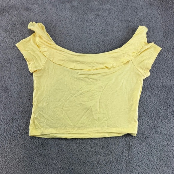 ME WE Essentials Yellow Ruffle Off Shoulder Crop Top T Shirt Womens Size M - Picture 3 of 9